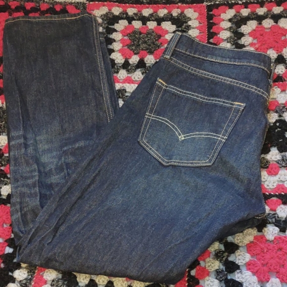 Never worn Levi's jeans - Picture 5 of 5